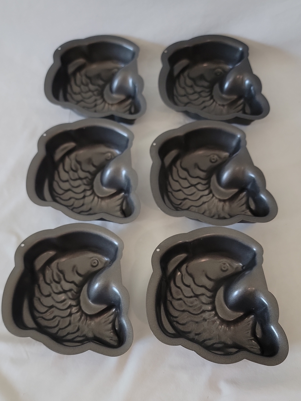 Fish Singles Bake, Non-stick Cake Pans QTY of 6